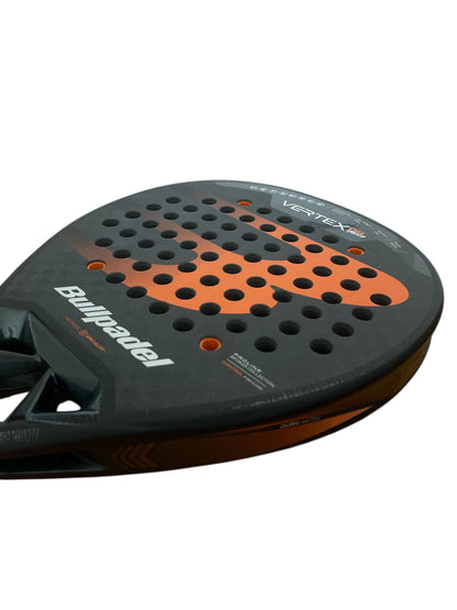 BULLPADEL VERTEX 04 HYBRID 2025